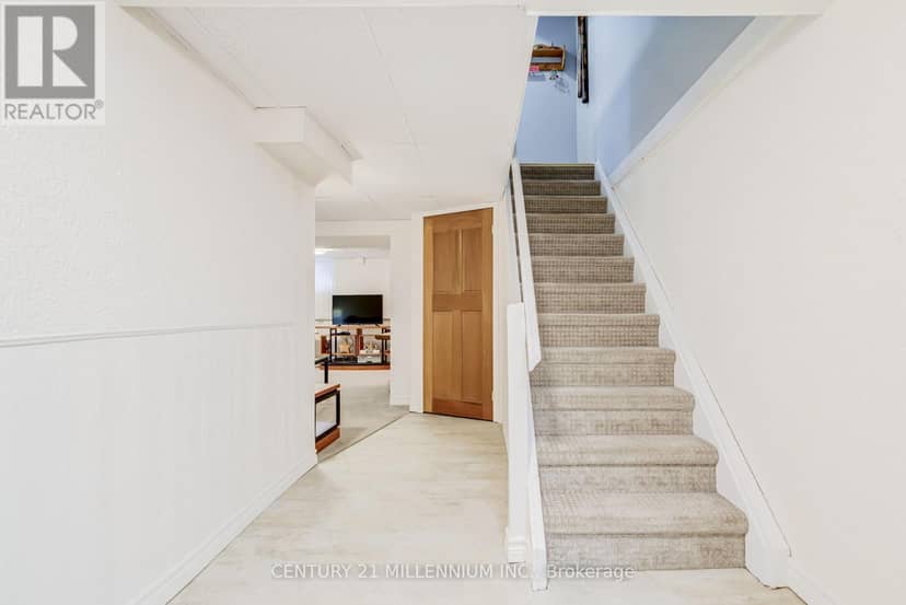 35 Tara Park Crescent — photo 25 of 40