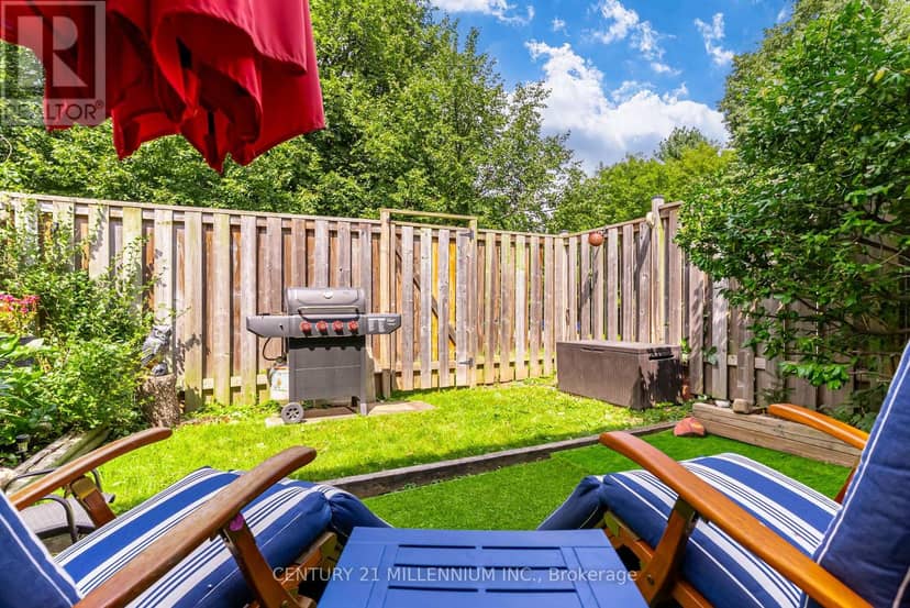35 Tara Park Crescent — photo 32 of 40