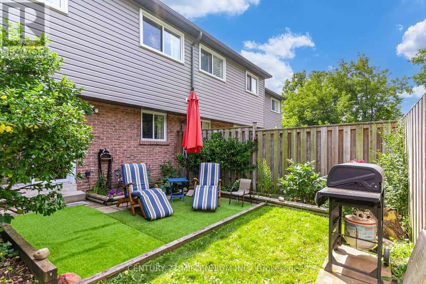 35 Tara Park Crescent — photo 33 of 40