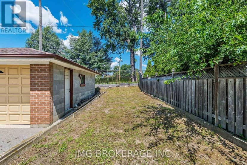 53 Foxrun Avenue — photo 34 of 39