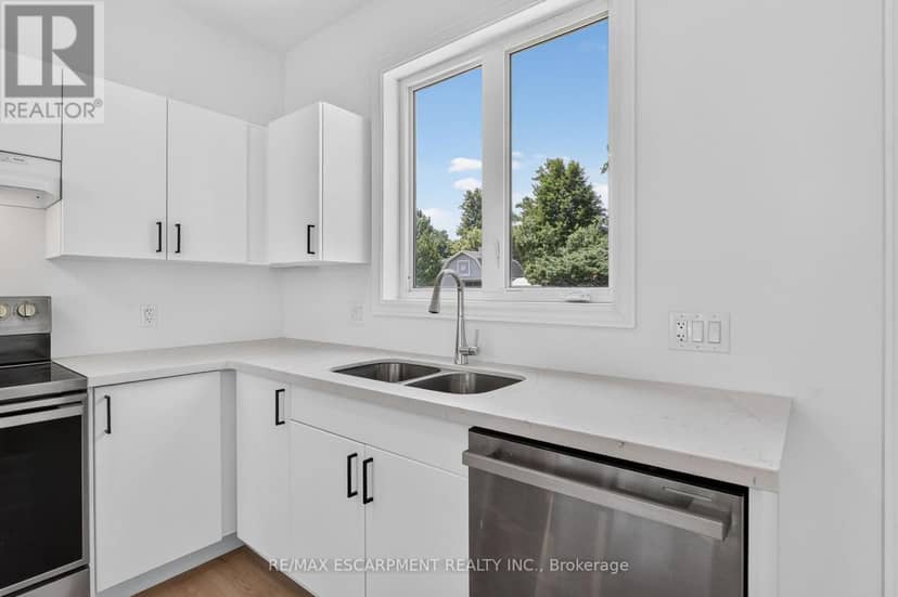 203 Park Street — photo 17 of 40