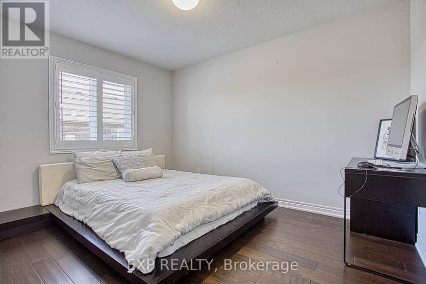 17 Narbonne Crescent — photo 28 of 40