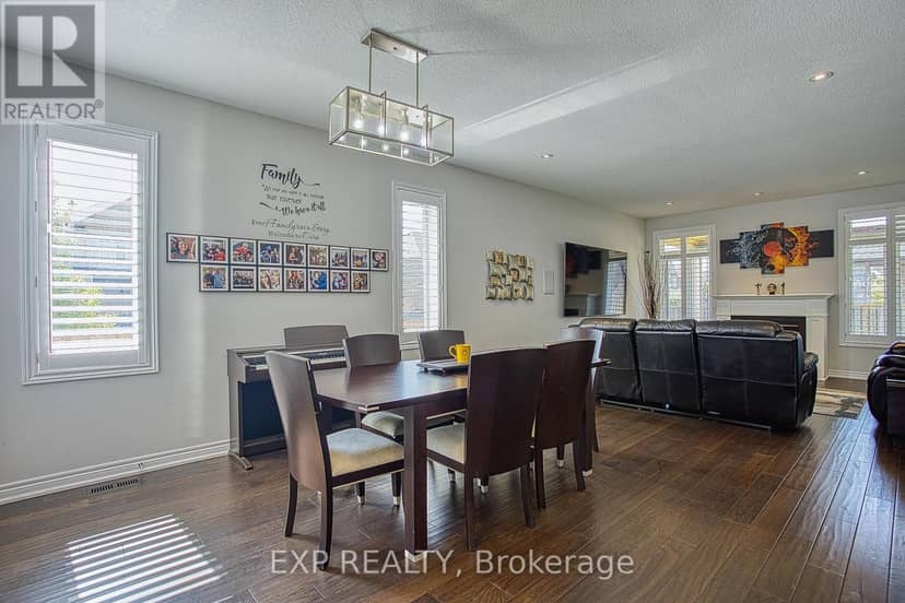 17 Narbonne Crescent — photo 7 of 40
