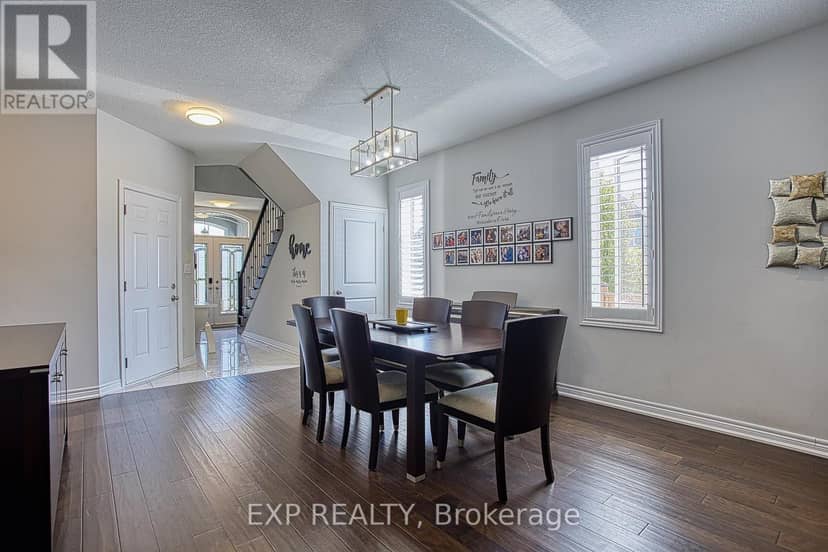 17 Narbonne Crescent — photo 9 of 40
