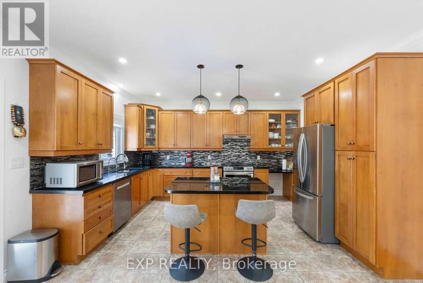 577 Waterton Drive — photo 10 of 40