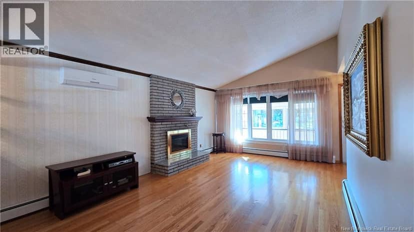 197 Ayer Avenue — photo 7 of 40