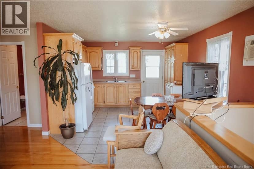223 Dover Street, Campbellton, photo 6