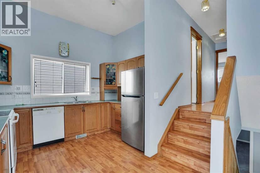 193 Martindale Drive NE — photo 16 of 40