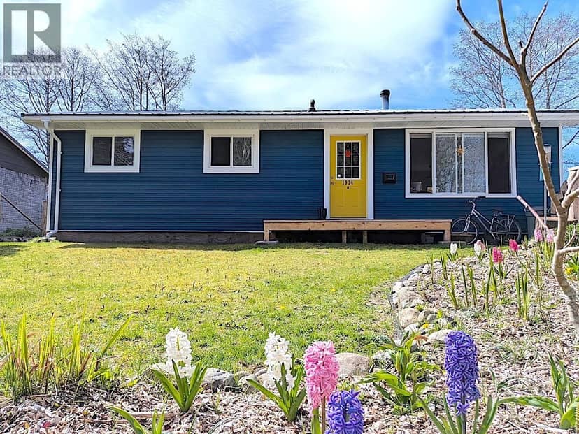1934 WIDGEON BOULEVARD, Masset