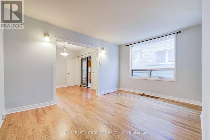 19 Robinson Avenue — photo 11 of 40