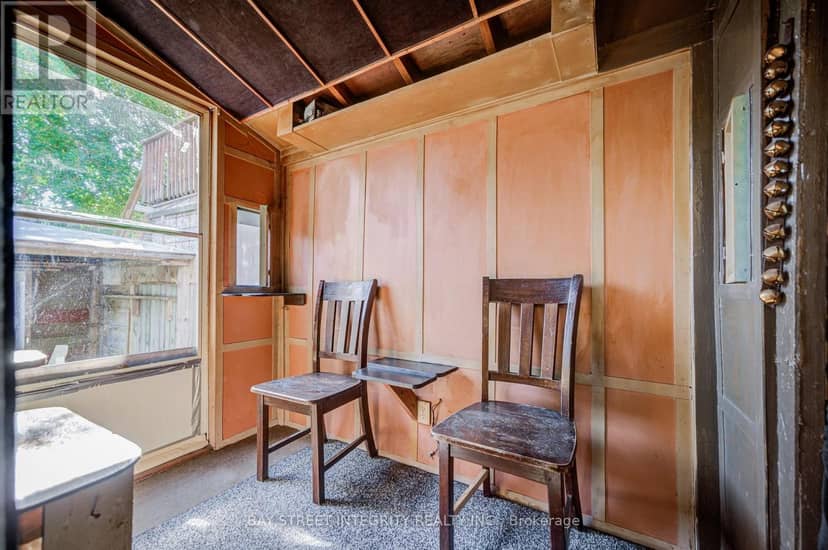 19 Robinson Avenue — photo 25 of 40