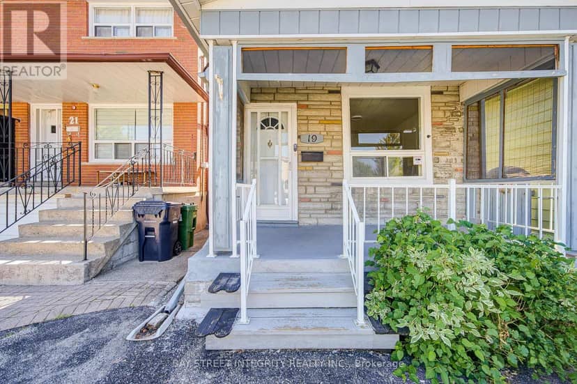 19 Robinson Avenue, Toronto, photo 3