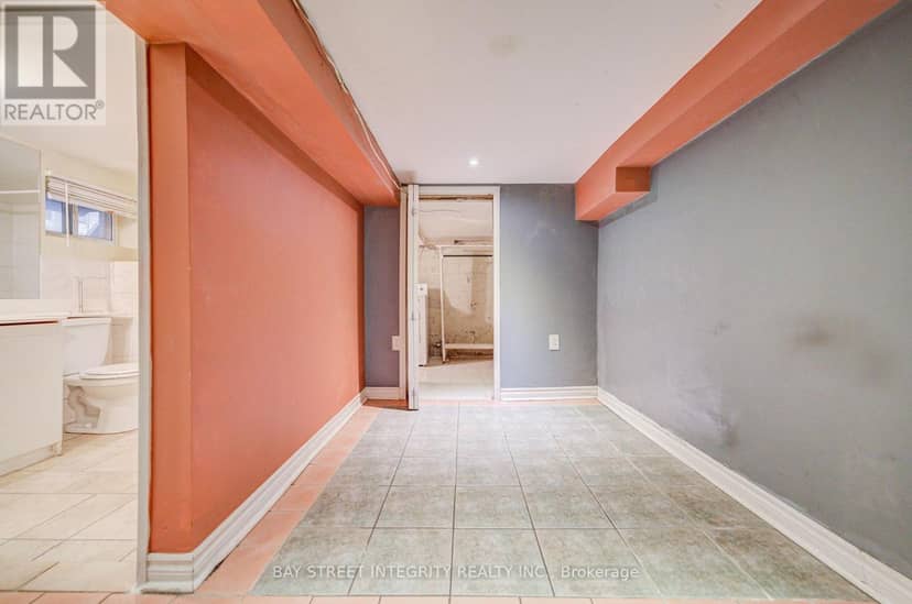 19 Robinson Avenue — photo 38 of 40