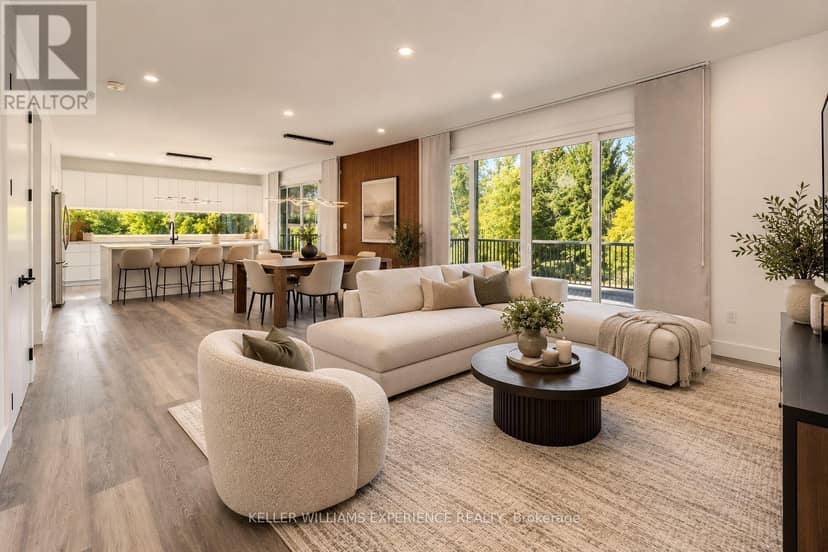 1055 Henry Street, Tay, photo 2