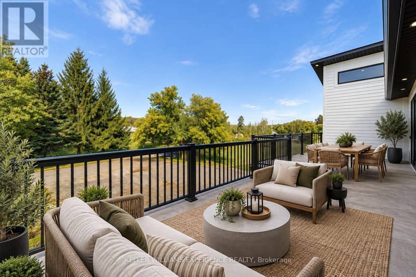 1055 Henry Street, Tay, photo 6