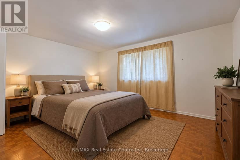 38 Callander Drive — photo 17 of 26