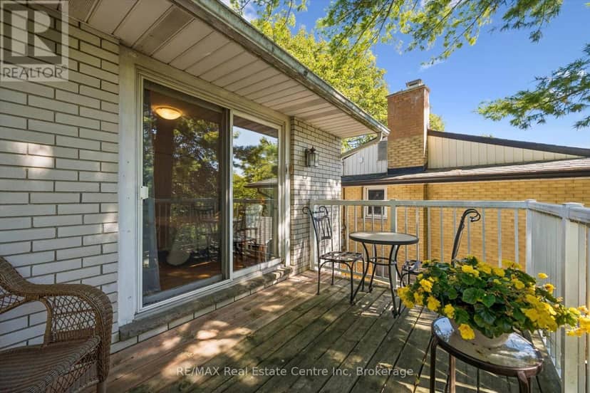 38 Callander Drive — photo 9 of 26
