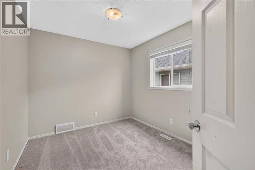 380 Royal Oak Heights NW — photo 28 of 39