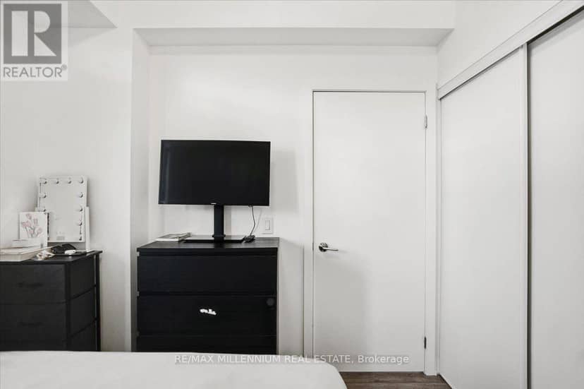 219 - 8888 Yonge Street — photo 29 of 34