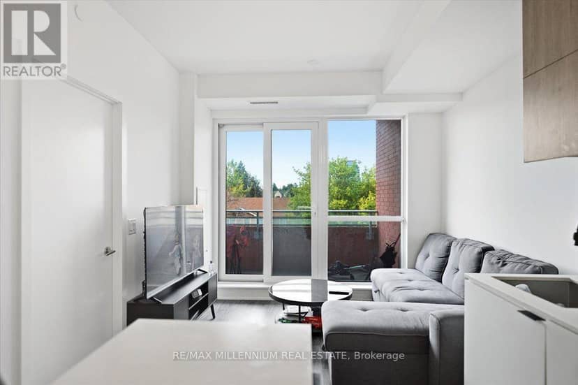 219 - 8888 Yonge Street — photo 15 of 34