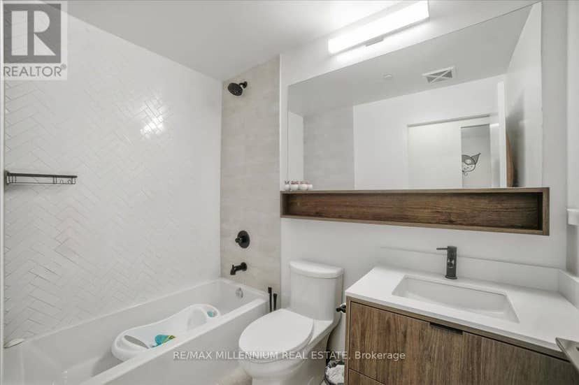 219 - 8888 Yonge Street — photo 26 of 34