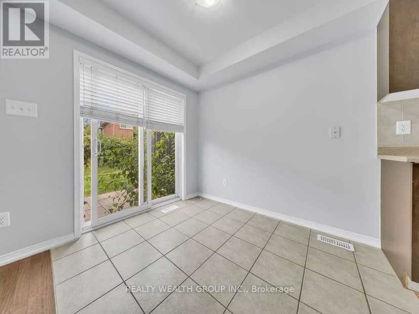 155 - 5255 Palmetto Place — photo 11 of 35