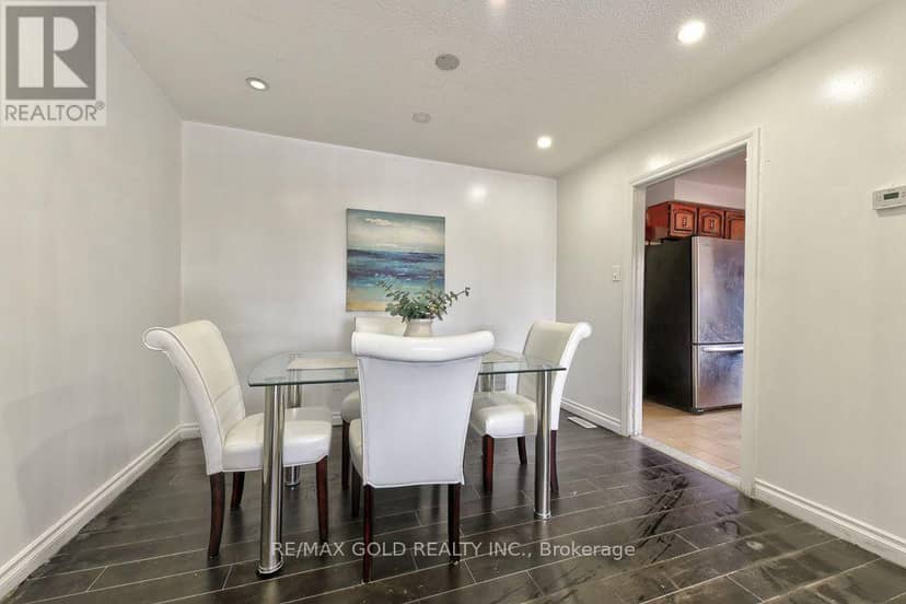 22 Kittiwake Avenue — photo 11 of 40
