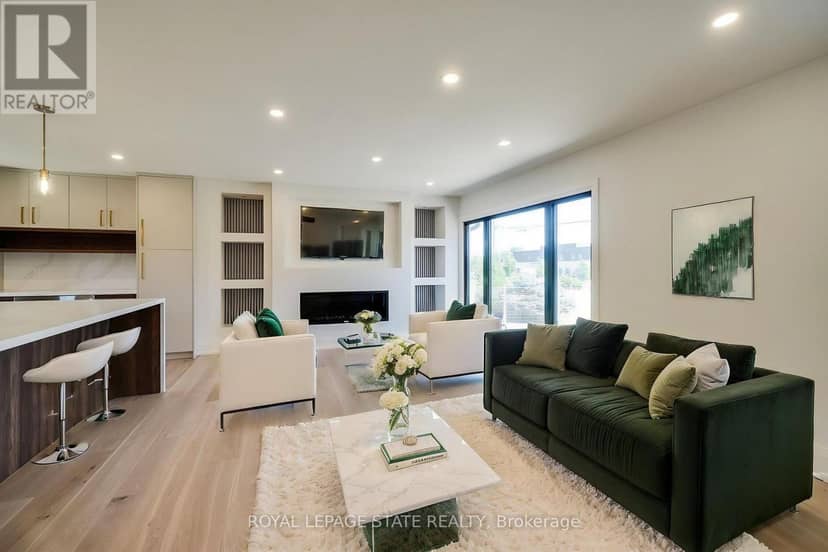 24 Royce Avenue — photo 11 of 40