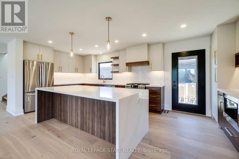 24 Royce Avenue — photo 18 of 40
