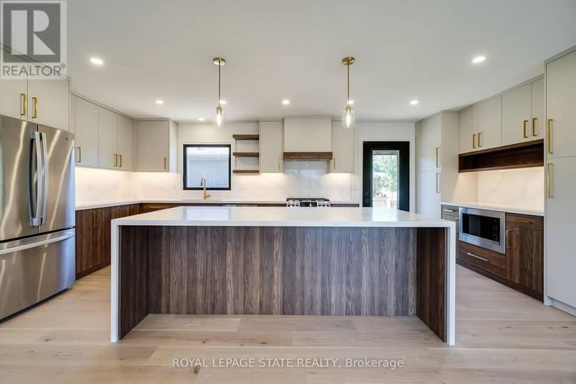 24 Royce Avenue — photo 19 of 40