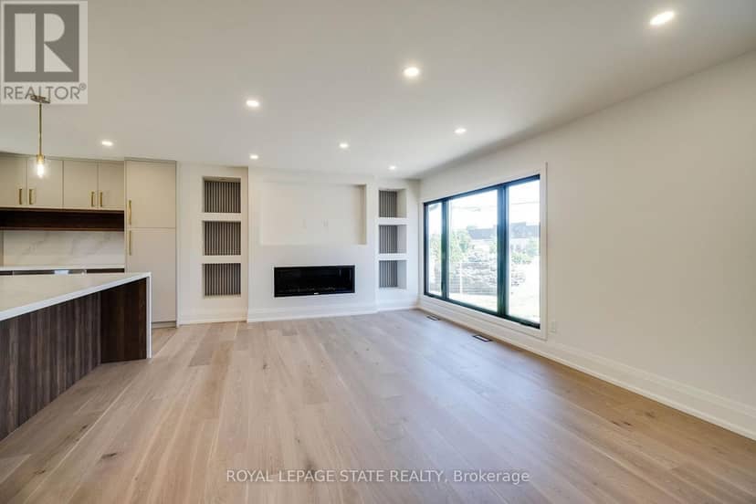 24 Royce Avenue — photo 9 of 40