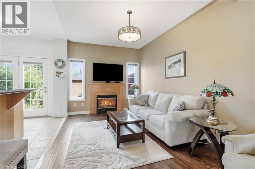 459 Highway No 8, Stoney Creek, photo 5