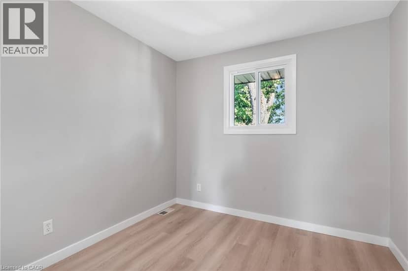 104 RALGREEN Crescent — photo 19 of 33