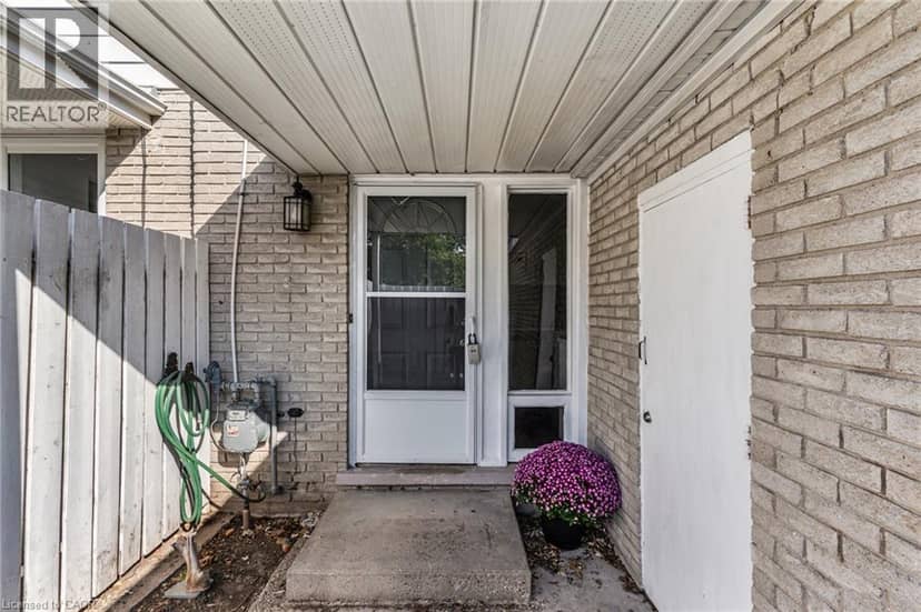 104 RALGREEN Crescent, Kitchener, photo 3
