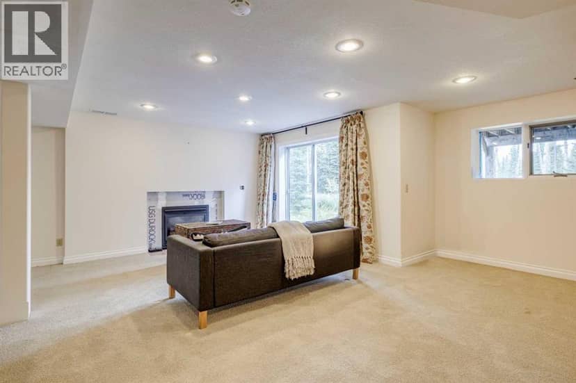 50 Elk Valley Crescent — photo 40 of 40