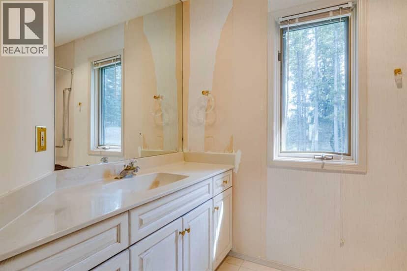50 Elk Valley Crescent — photo 36 of 40