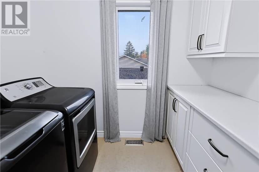 403 Cote — photo 18 of 36