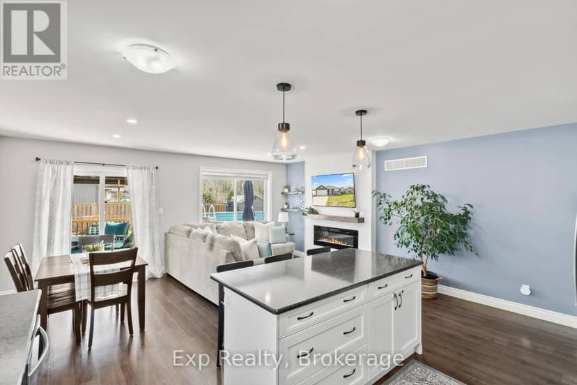 47 Birchmount Street — photo 10 of 40