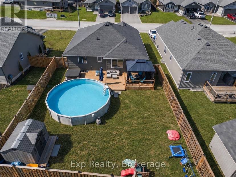 47 Birchmount Street — photo 2 of 40