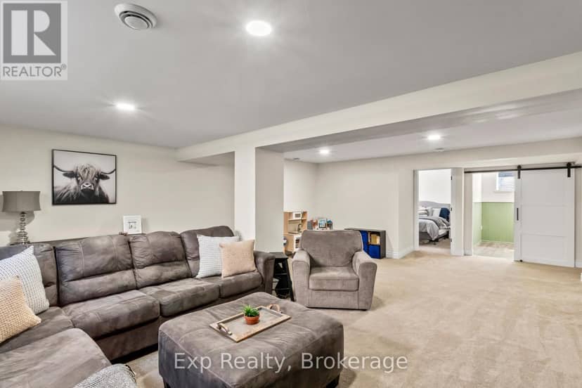 47 Birchmount Street — photo 33 of 40