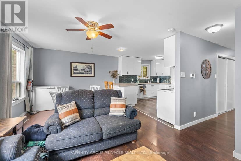 21 Alma Street N, Kawartha Lakes, photo 6