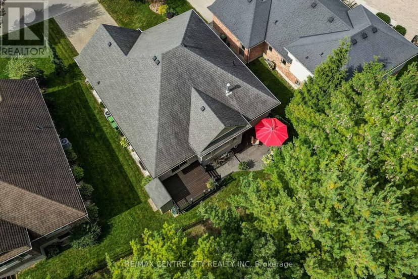 39 Hickory Lane — photo 8 of 40