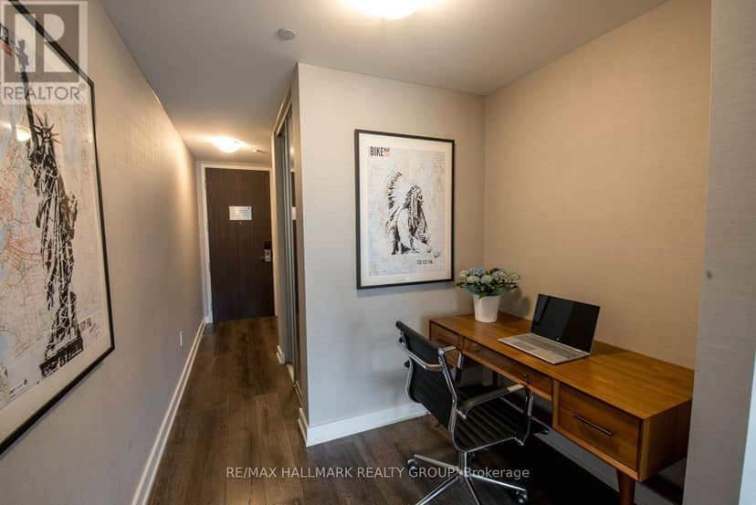 210 - 111 Champagne Avenue, Ottawa, photo 8