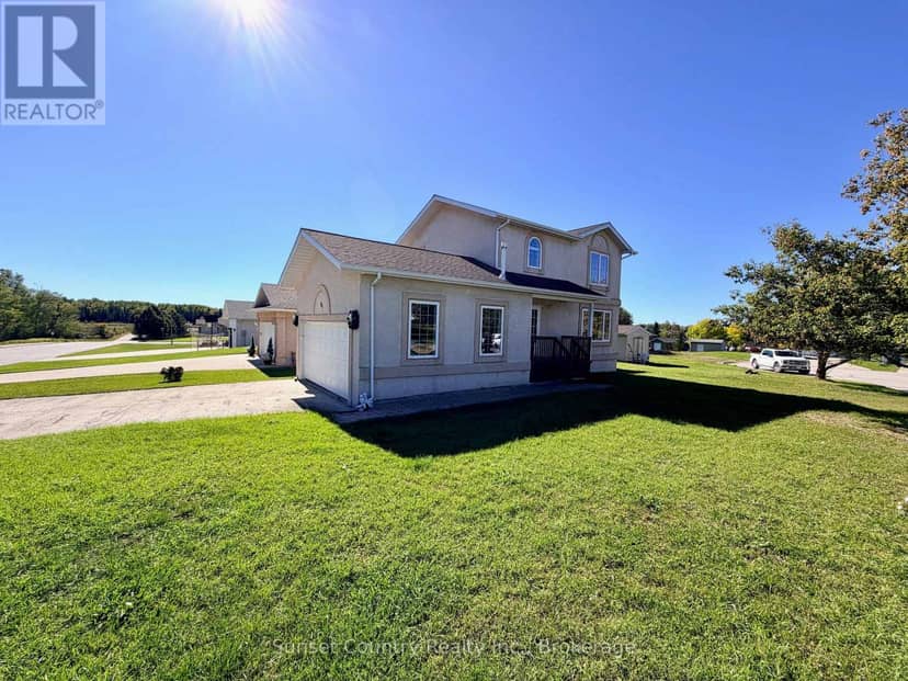 86 McMillan Avenue, Dryden