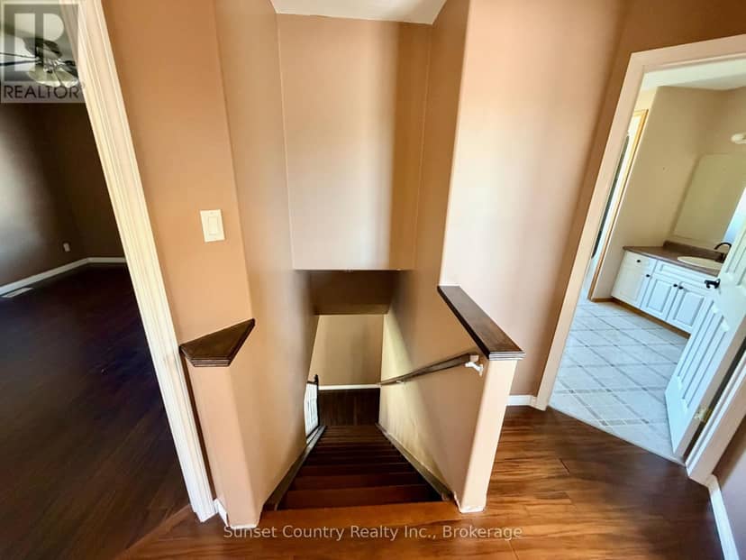 86 McMillan Avenue — photo 11 of 24
