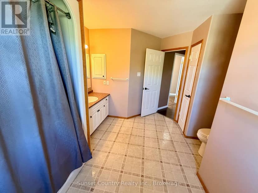 86 McMillan Avenue — photo 13 of 24