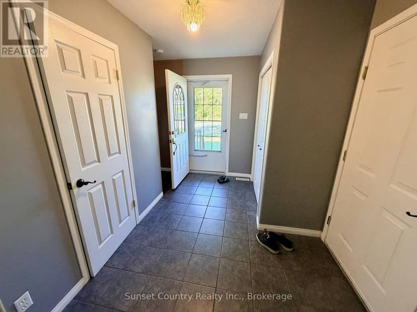 86 McMillan Avenue, Dryden, photo 6