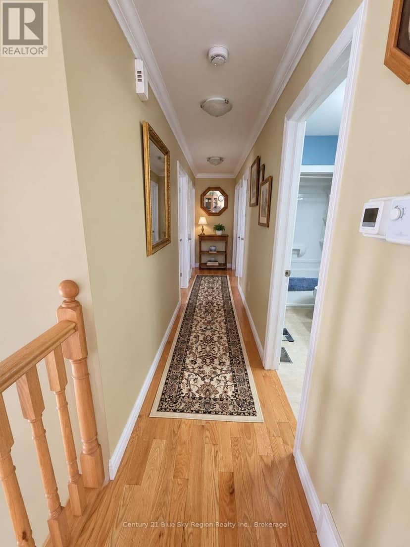 224 Osprey Crescent E — photo 13 of 31