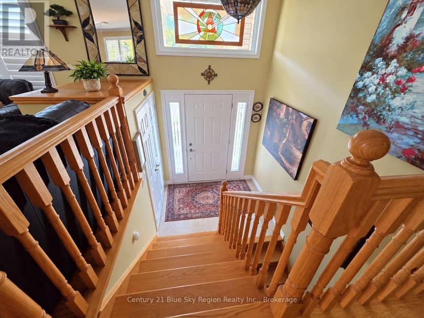224 Osprey Crescent E — photo 15 of 31