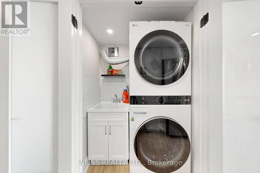 2104 - 10 Torresdale Avenue — photo 23 of 40